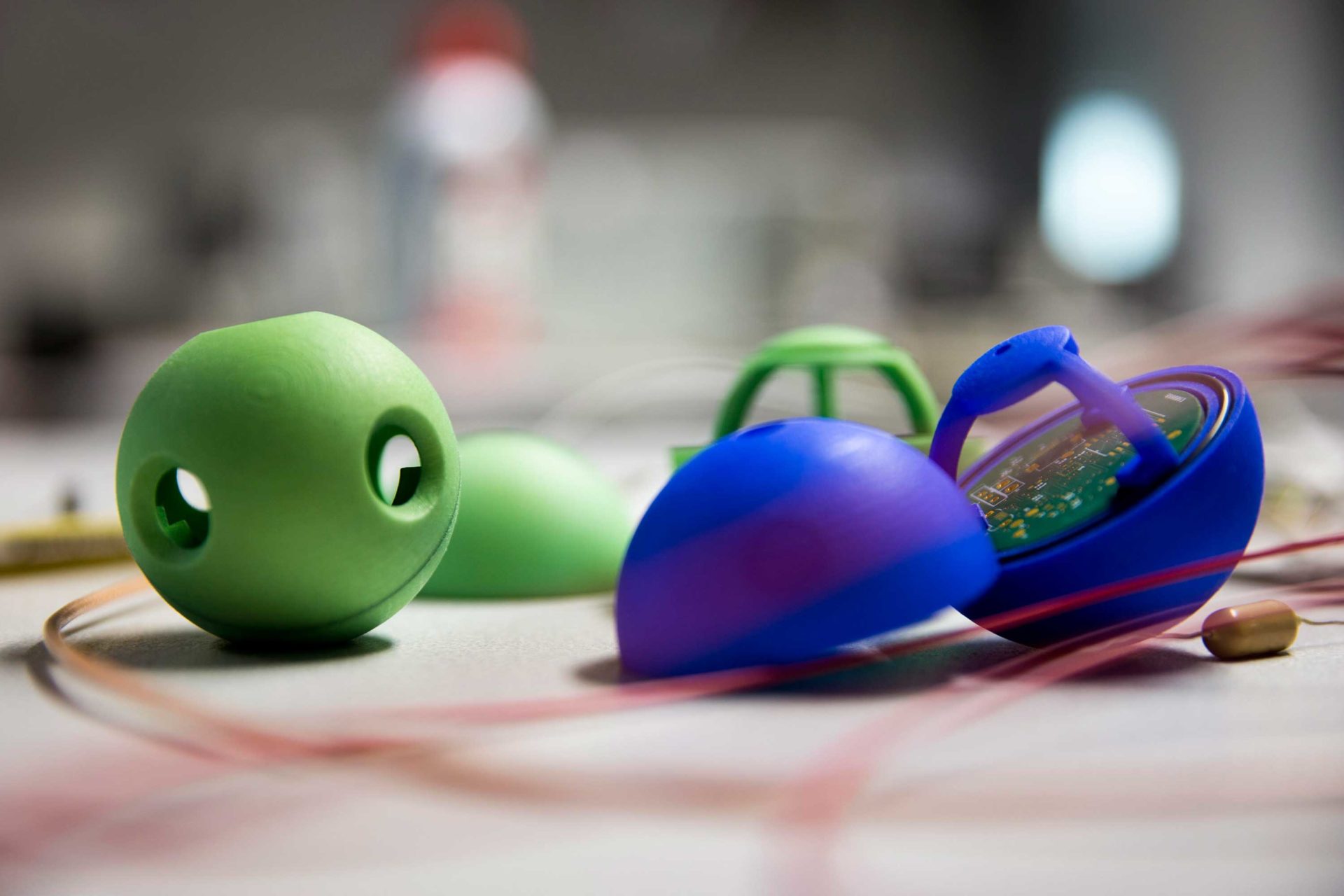 Smart golf ball sensors