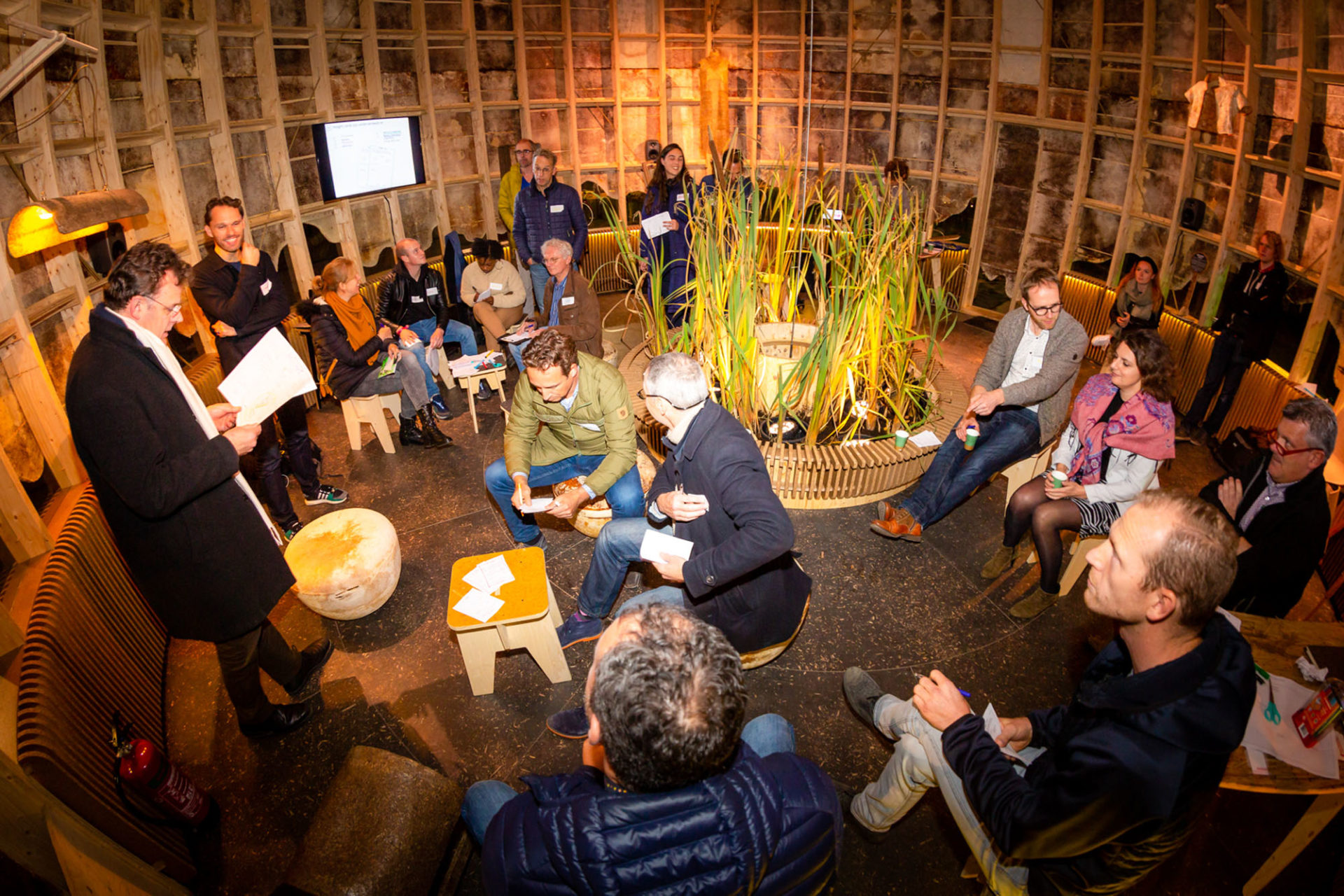 Getting acquainted with biobased materials in The Growing Pavilion 6